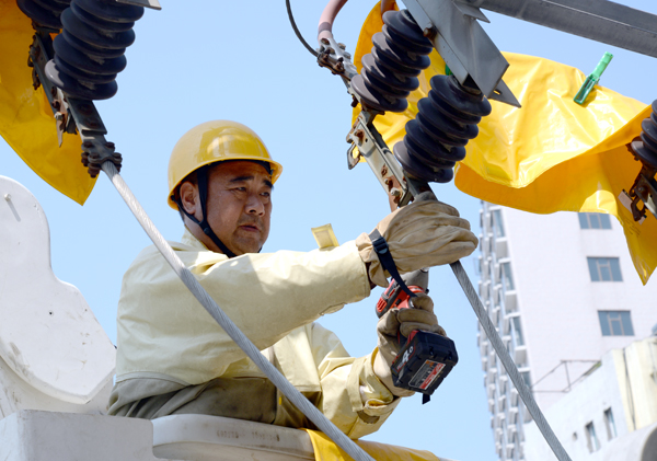 帶電絕緣化涂層機器人